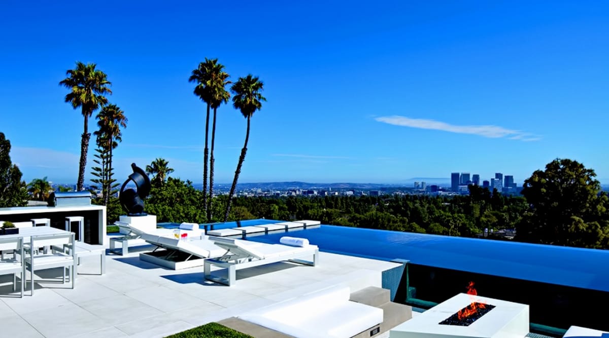 Los Angeles Housing Market: Stability Amidst Shifting Dynamics